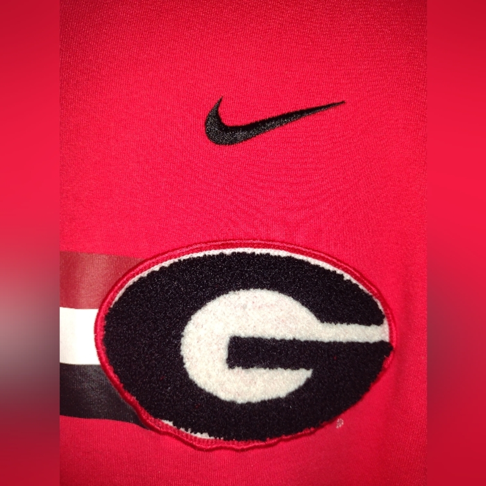 Nike Georgia Bulldogs Hoodie Sweatshirt Men's XL Red Black Varsity Patch Swoosh - Picture 3 of 6